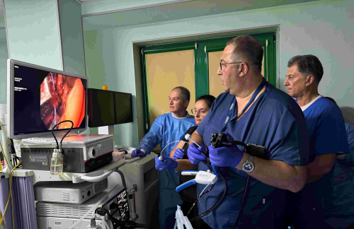 За първи път у нас в „Пълмед“ осъществиха иновативна ендоскопска процедура за лечение на затлъстяване